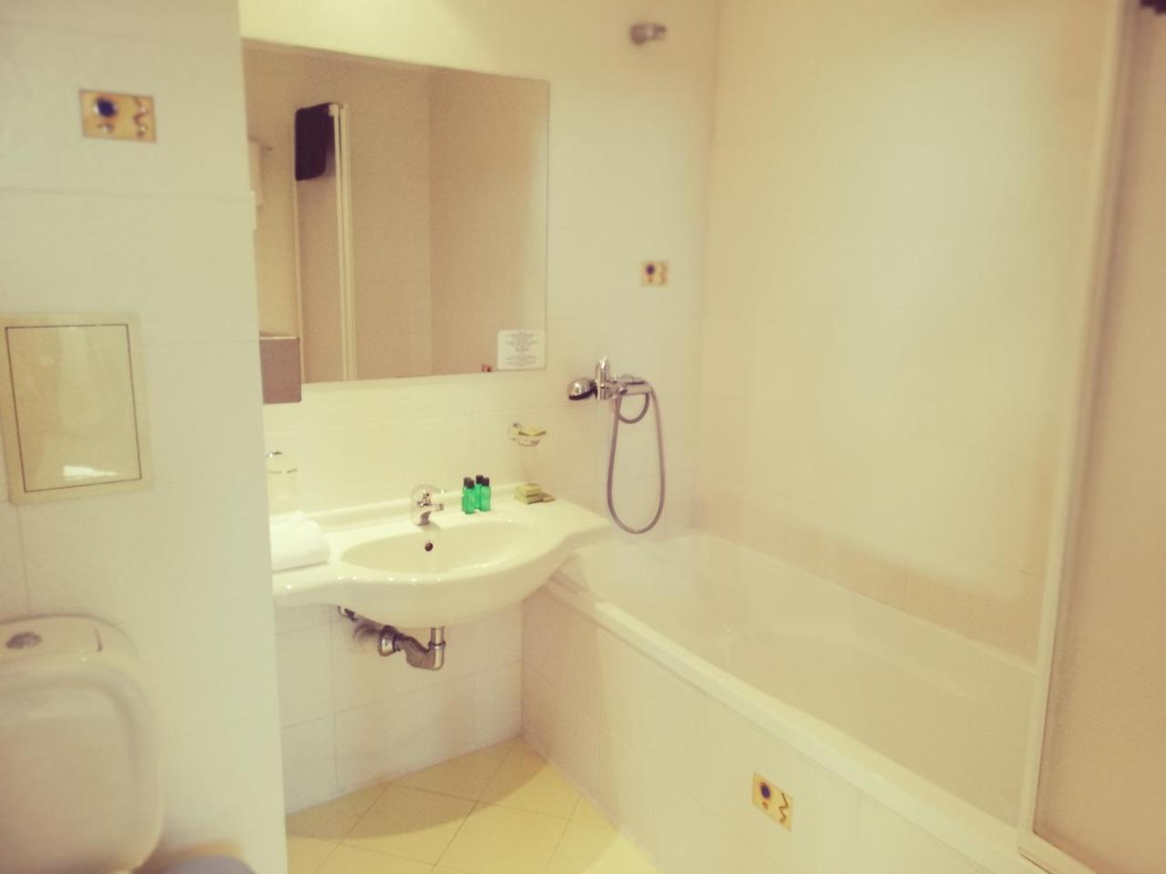 Hotel Plaza Burgaz Dış mekan fotoğraf